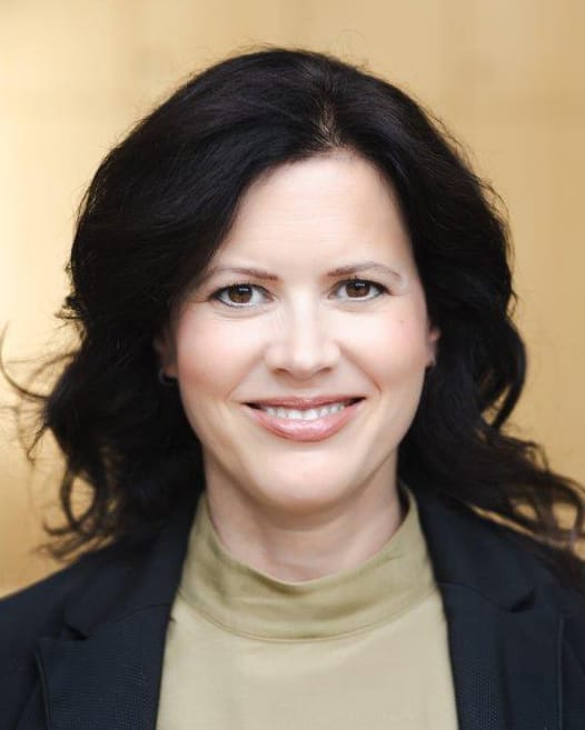 Verena Schupp-Jedvaj Lebenslauf